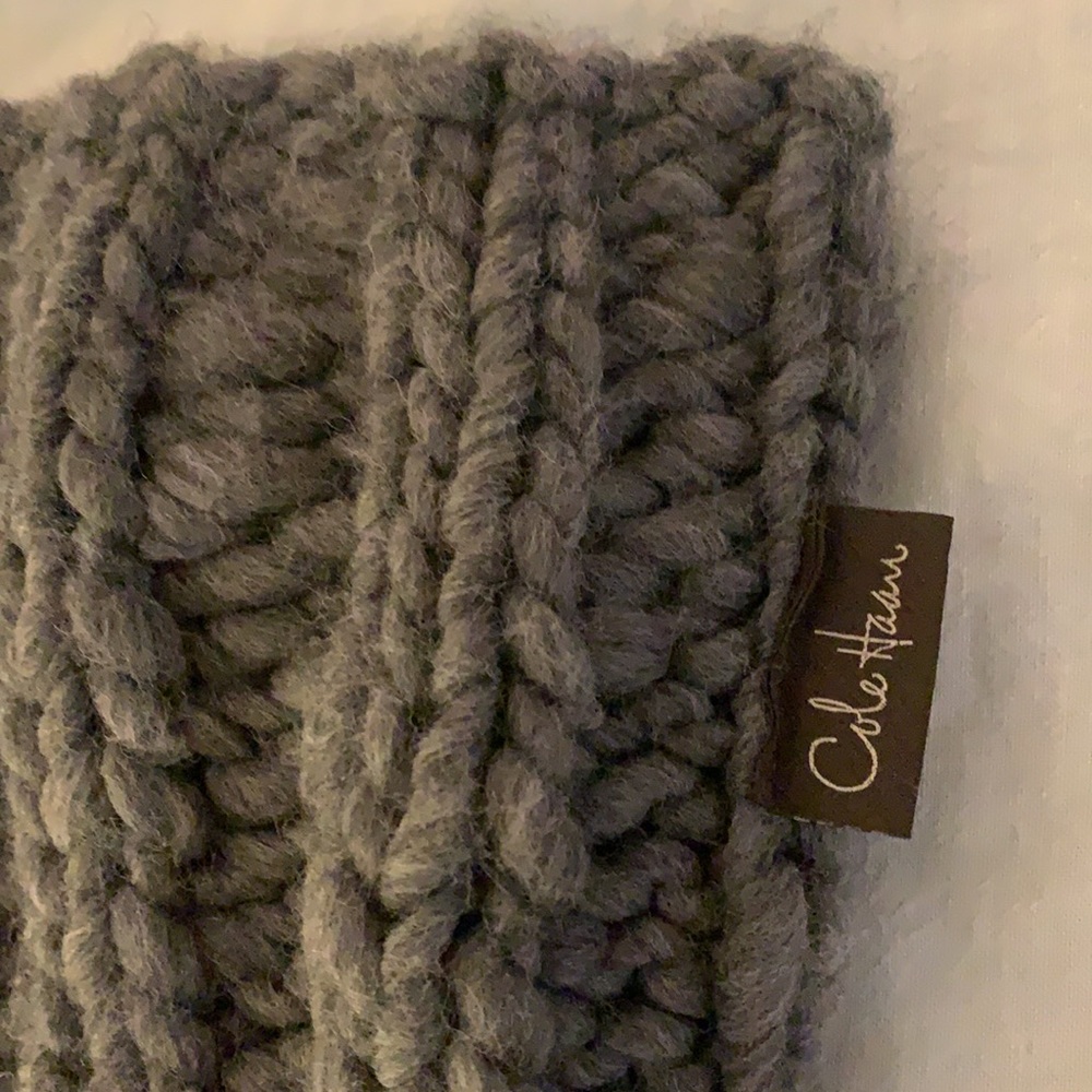 Cole Haan  Muffler scarf